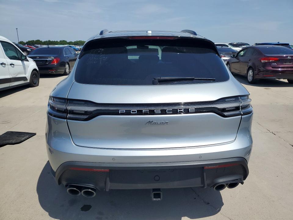2025 Porsche Macan VIN WP1AA2A5XSLB11016 COPART salvage auction — REAR END, Tx - Salvage Vehicle Title, sold $31,250 on 2026-09-21 (photo 6)