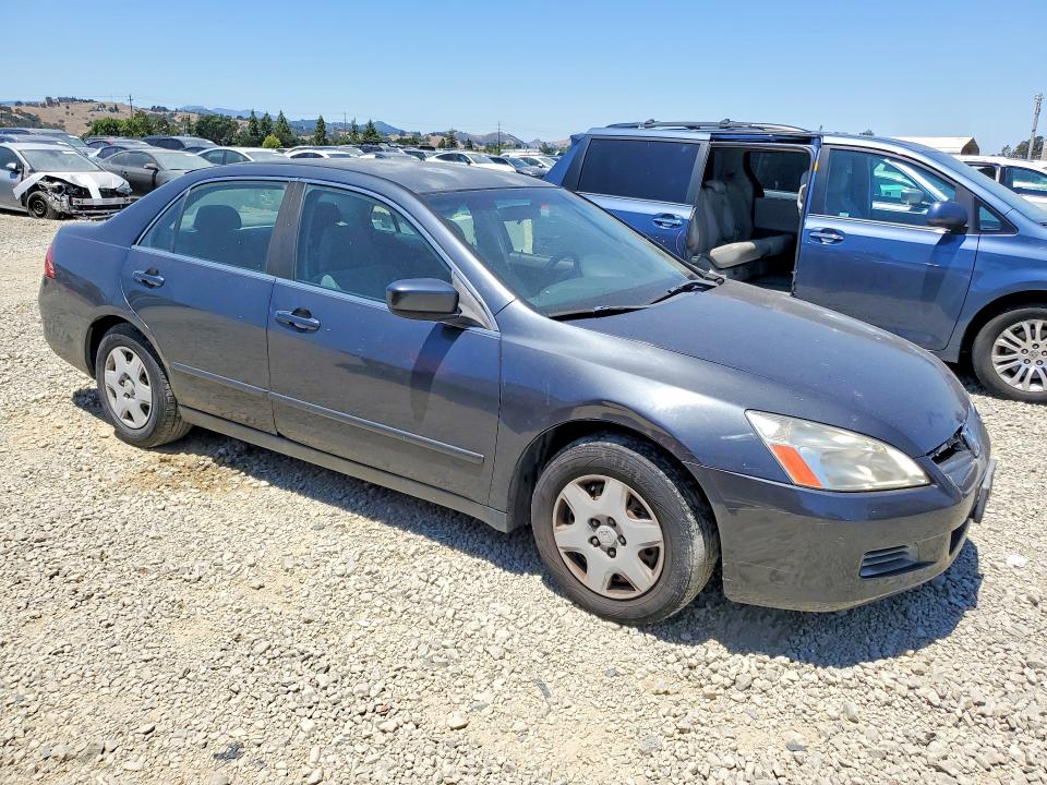 2006 Honda Accord VIN JHMCM56426C001889 COPART salvage auction — MINOR DENT/SCRATCHES, Ca - Dis/Dlr/Exp App For Dup Clean, sold $900 on 2026-07-28 (photo 4)