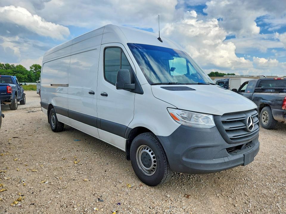 2023 Mercedes-benz Sprinter VIN W1Y40CHYXPT143121 COPART salvage auction — MINOR DENT/SCRATCHES, Ga - Certificate Of Title (P), sold $13,900 on 2026-07-30 (photo 4)