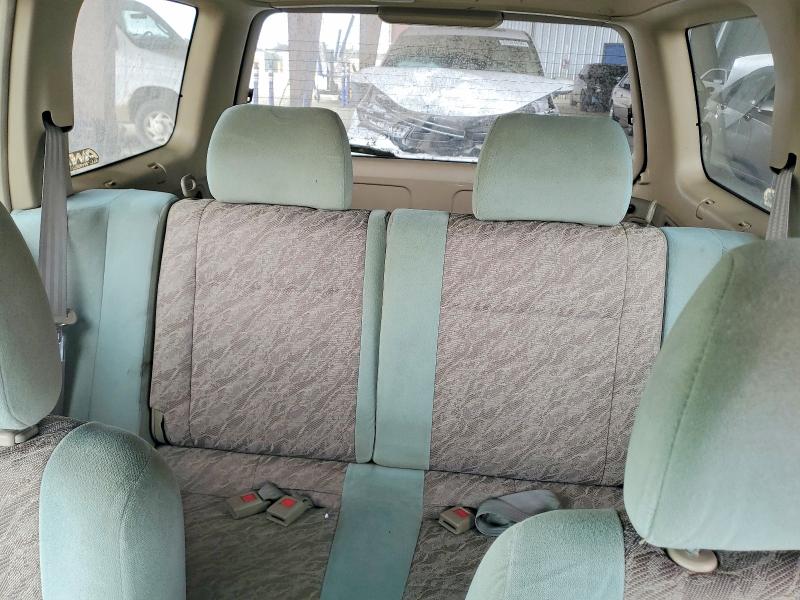 1999 Subaru Forester VIN JF1SF635XXH747527 COPART salvage auction — FRONT END, OR - DIS/DLR/EXP ONLY CLEAN TITLE, sold $125 on 2026-07-16 (photo 9)