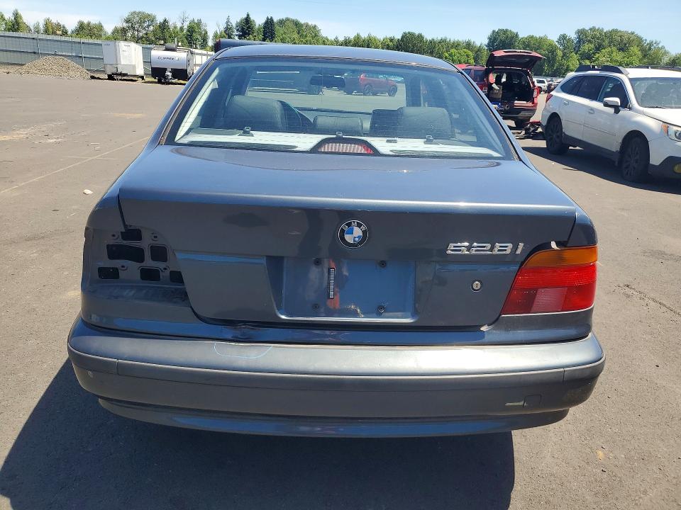 2000 BMW 5er VIN WBADM5345YBY18399 COPART salvage auction — REAR END, Or - Salvage Title Certificate, sold $500 on 2026-08-12 (photo 6)