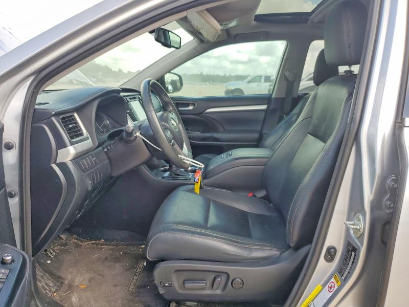 2014 Toyota VIN 5TDKKRFH6ES031908 COPART salvage auction — REAR END, Tx - Salvage Vehicle Title, sold $6,300 on 2026-07-10 (photo 7)