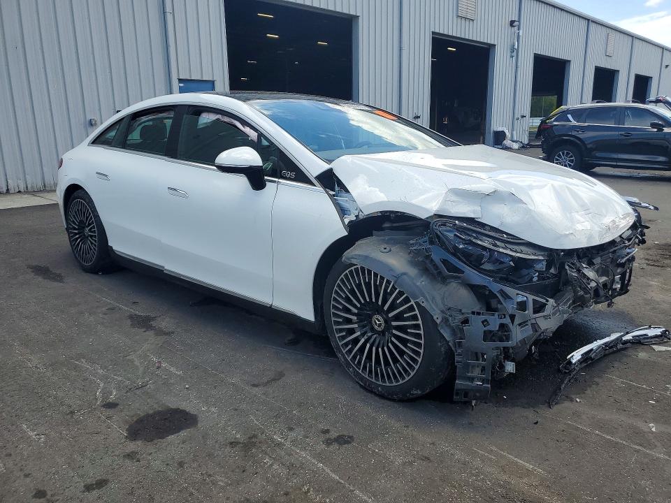 2023 Mercedes-benz VIN W1KCG2DB6PA033028 COPART salvage auction — FRONT END, Fl - Certificate Of Destruction, sold $9,000 on 2026-07-13 (photo 4)