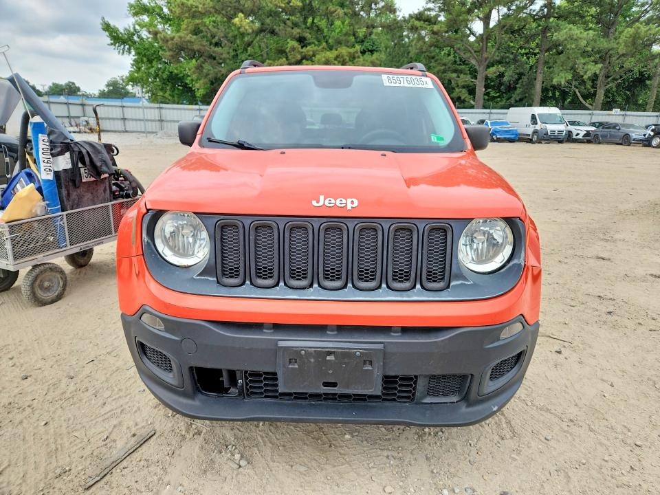 2017 Jeep Renegade VIN ZACCJBAB6HPE92948 COPART salvage auction — FRONT END, Va - Certificate Of Title, sold $850 on 2026-07-07 (photo 5)