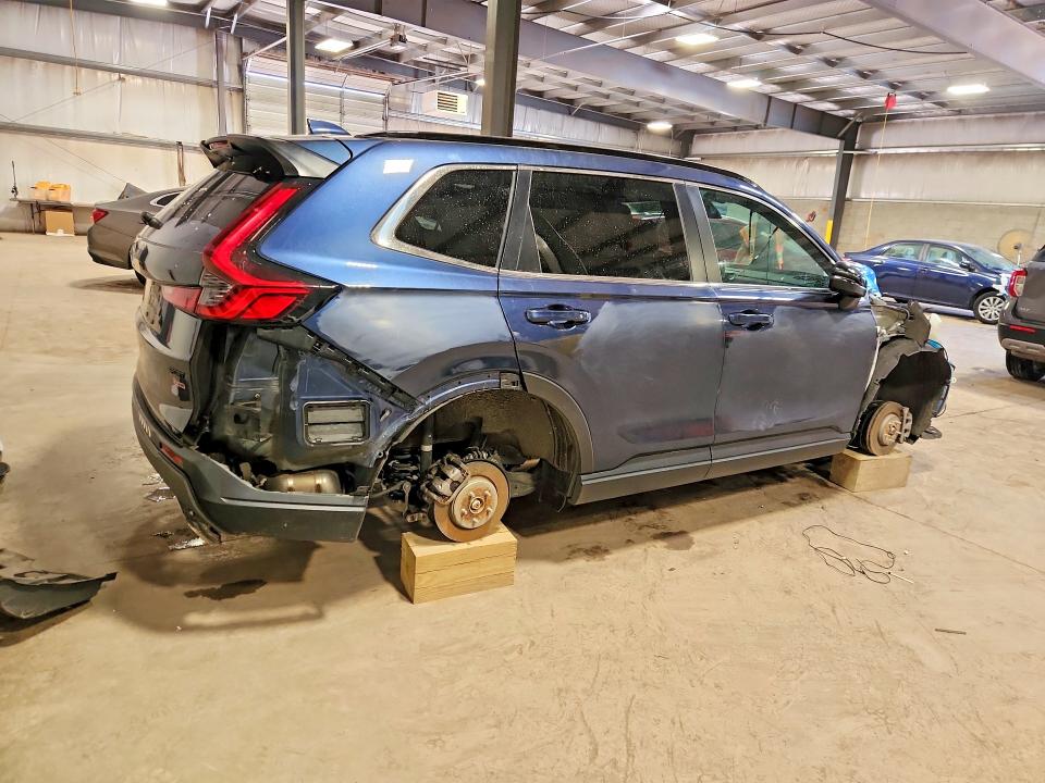 2024 Honda Cr-v VIN 2HKRS6H84RH802632 COPART salvage auction — VANDALISM, Pa - Cert Of Salvage-Theft, sold $10,700 on 2026-08-22 (photo 3)