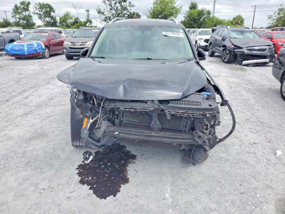 2013 Volkswagen Tiguan VIN WVGAV3AX3DW565909 COPART salvage auction — FRONT END, Fl - Certificate Of Destruction, sold $275 on 2026-07-24 (photo 5)