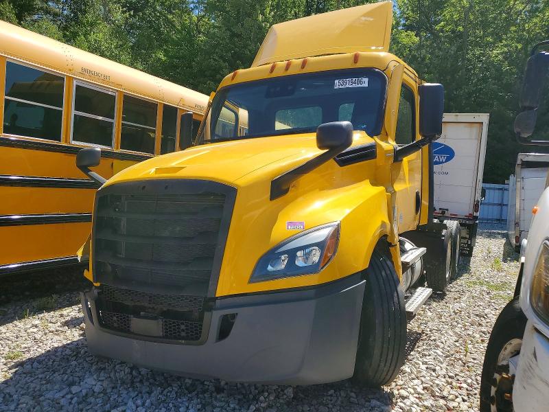 2022 Freightliner Cascadia 126 VIN 3AKJHLDV9NSMV8837 COPART salvage auction — FRONT END, MA - CERT OF TITLE-SALVAGE, sold $7,700 on 2026-07-08 (photo 2)