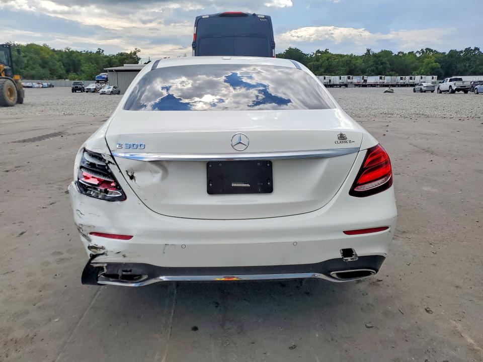 2017 Mercedes-benz E-klasse VIN WDDZF4JB1HA204766 COPART salvage auction — REAR END, Fl - Cert Of Title Slvg Rebuildable, sold $6,200 on 2026-08-03 (photo 6)