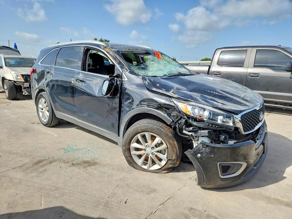 2017 Kia Sorento VIN 5XYPG4A3XHG220617 COPART salvage auction — FRONT END, Tx - Salvage Vehicle Title, sold $850 on 2026-07-30 (photo 4)