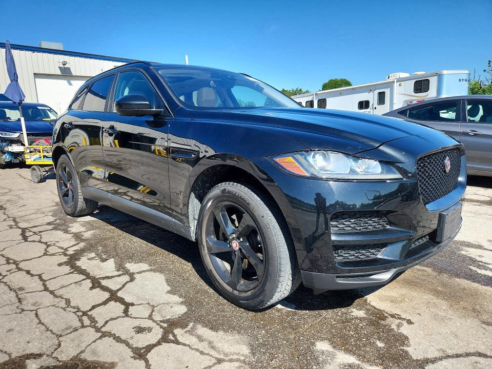 2017 Jaguar F-pace VIN SADCJ2BV2HA060175 COPART salvage auction — HAIL, Mo - Salvage Certificate Of Title, sold $4,350 on 2026-07-27 (photo 4)