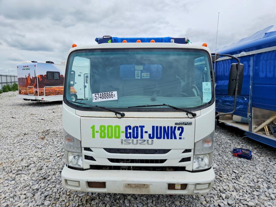 2017 Isuzu VIN 54DC4W1B5HS800244 COPART salvage auction — SIDE, Ne - Certificate Of Title (P), sold $725 on 2026-07-28 (photo 5)