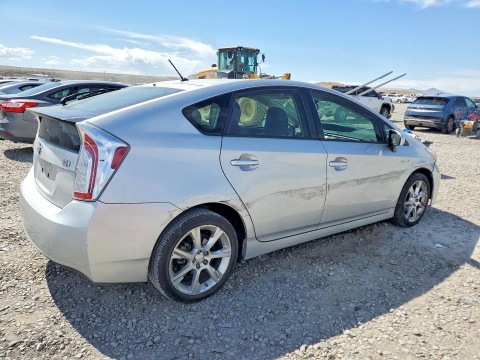 2014 Toyota Prius VIN JTDKN3DU2E1769061 COPART salvage auction — FRONT END, Ut - Salvage Certificate, sold $2,050 on 2026-07-31 (photo 3)