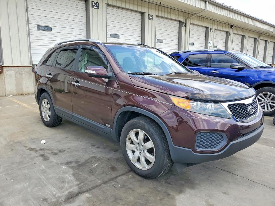2012 Kia Sorento VIN 5XYKTDA28CG262161 COPART salvage auction — FRONT END, Ky - Cert Of Title-Salvage, sold $1,600 on 2026-07-30 (photo 4)
