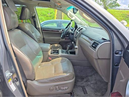 2011 Lexus Gx 460 VIN JTJBM7FX6B5034909 COPART salvage auction — MINOR DENT/SCRATCHES, Tn - Certificate Of Title (P), sold $9,900 on 2026-07-23 (photo 5)