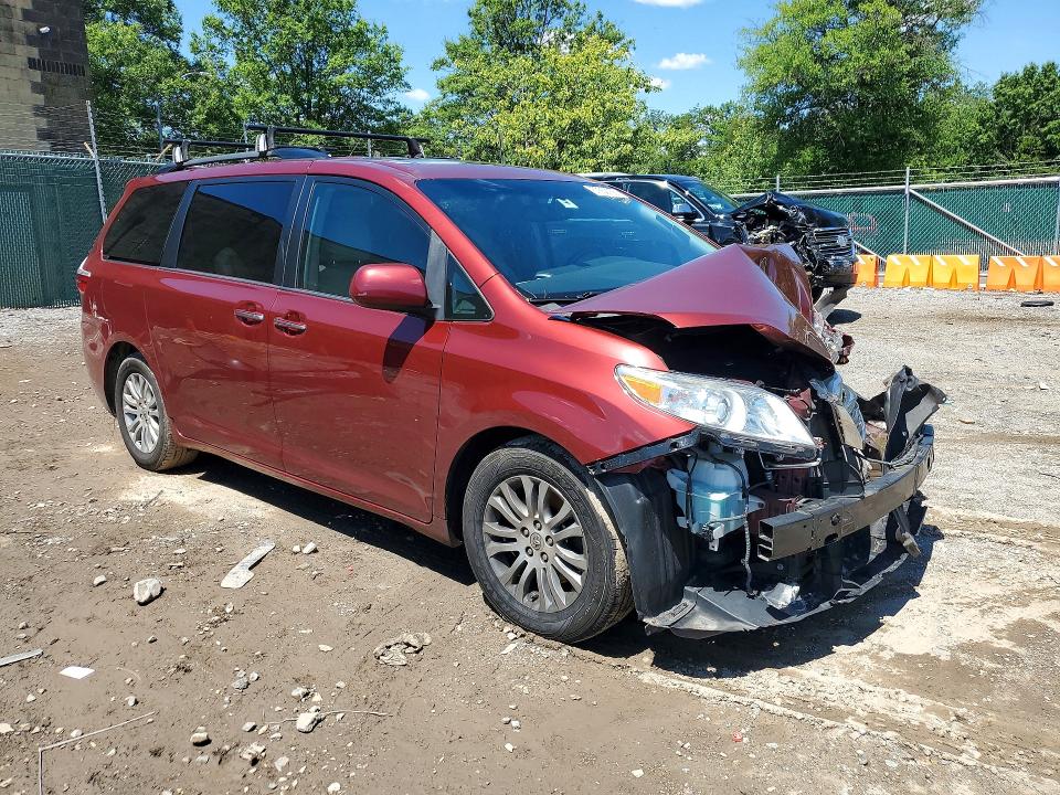 2015 Toyota VIN 5TDYK3DCXFS655159 COPART salvage auction — FRONT END, Va - Certificate Of Title, sold $1,600 on 2026-07-04 (photo 4)