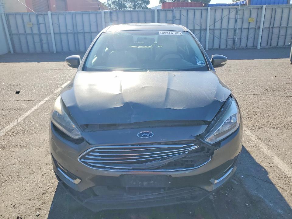 2018 Ford Focus VIN 1FADP3N2XJL323423 COPART salvage auction — FRONT END, Tx - Salvage Vehicle Title, sold $1,300 on 2026-07-31 (photo 5)