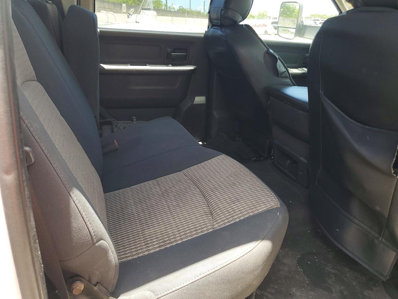 2011 Dodge Ram 4500 VIN 3D6WA6CL1BG570615 COPART salvage auction — Normal Wear, FL - CERTIFICATE OF TITLE, sold $1,650 on 2026-06-30 (photo 6)
