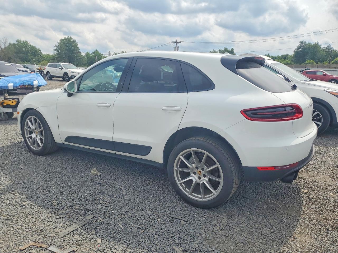2015 Porsche Macan VIN WP1AB2A50FLB56923 COPART salvage auction — Minor Dent/Scratches, IA - CERTIFICATE OF TITLE, sold $2,900 on 2026-07-02 (photo 2)