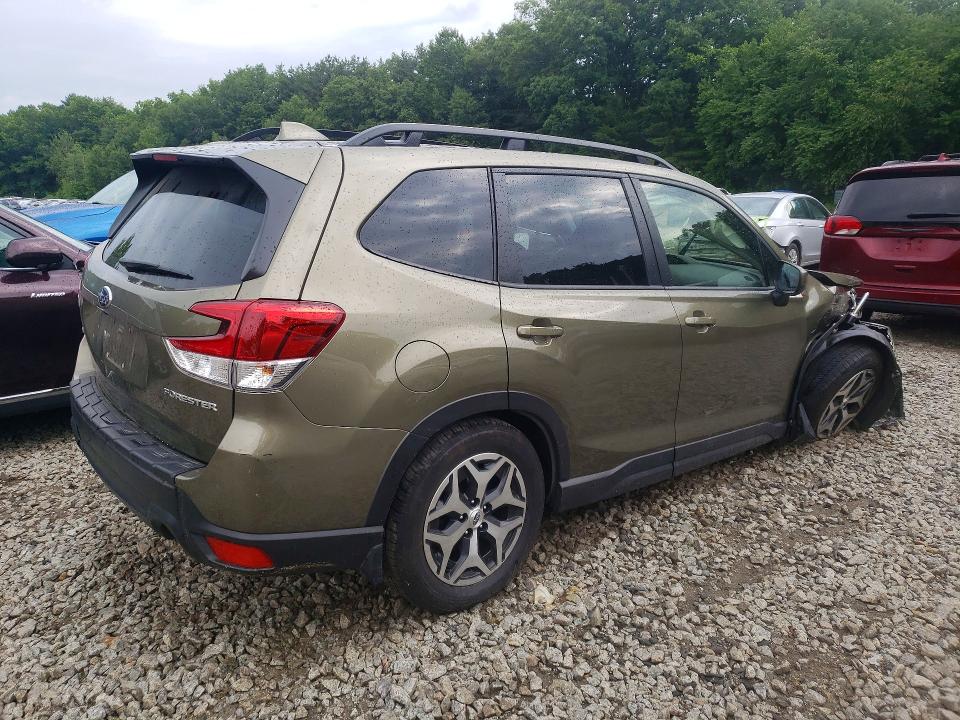 2022 Subaru VIN JF2SKAEC8NH432678 COPART salvage auction — FRONT END, MA - CERT OF TITLE-SALVAGE, sold $2,600 on 2026-07-30 (photo 3)
