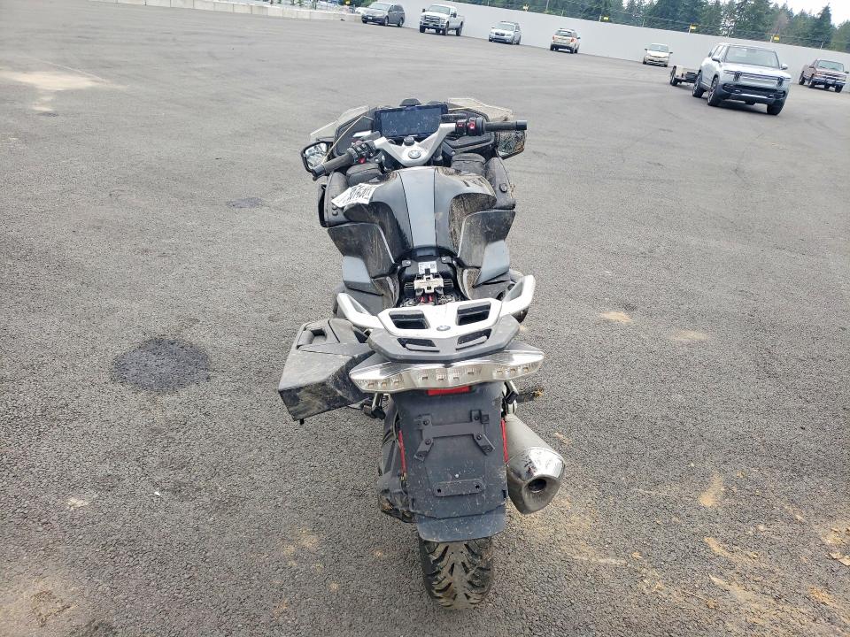 2024 BMW R 1250 VIN WB10L0307R6K51737 COPART salvage auction — ALL OVER, WA - BILL OF SALE, sold $1,700 on 2026-07-30 (photo 4)