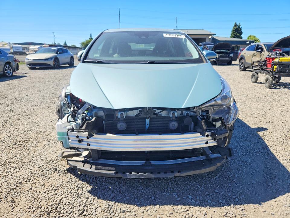 2017 Toyota Prius VIN JTDKARFU5H3040573 COPART salvage auction — FRONT END, Or - Salvage Title Certificate, sold $8,700 on 2026-08-18 (photo 5)