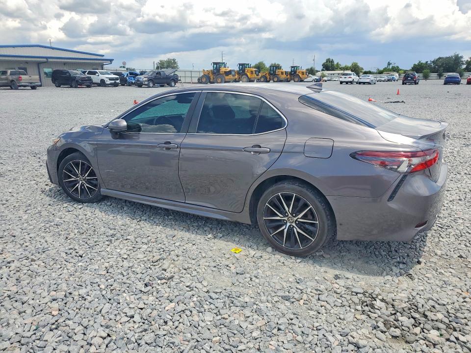 2021 Toyota Camry VIN 4T1G11AK3MU560185 COPART salvage auction — FRONT END, Fl - Certificate Of Title, sold $6,500 on 2026-07-03 (photo 2)