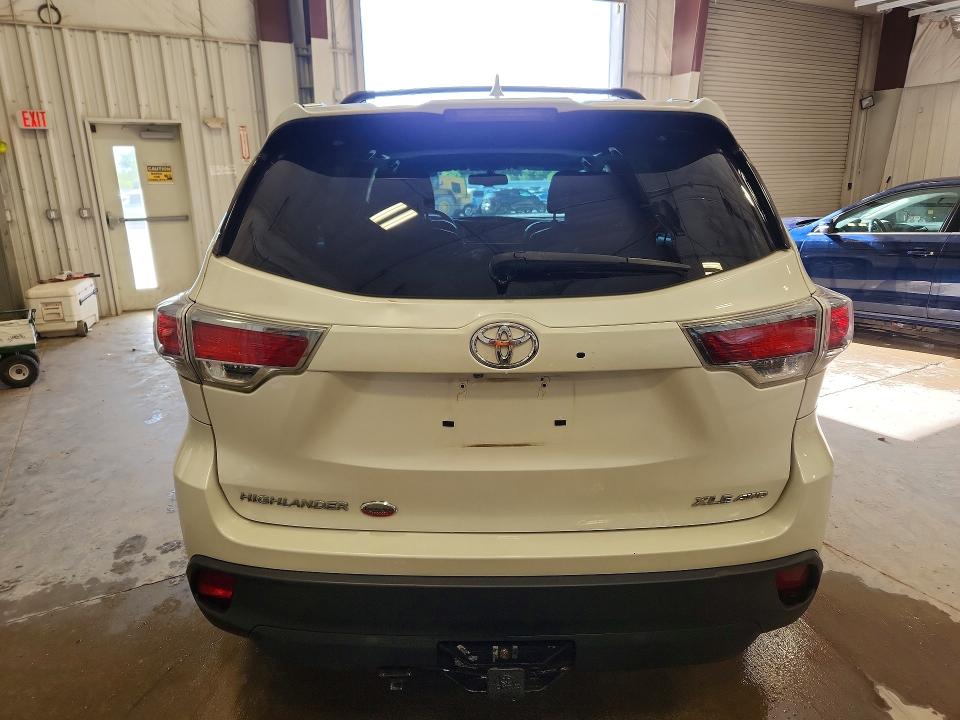 2015 Toyota VIN 5TDJKRFH2FS183293 COPART salvage auction — HAIL, Wi - Certificate Of Title, sold $6,200 on 2026-07-20 (photo 6)