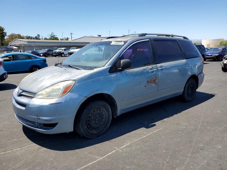 2004 Toyota Sienna VIN 5TDZA23C34S138043 COPART salvage auction — MINOR DENT/SCRATCHES, CA - DIS/DLR/EXP APP FOR DUP SALVAG, sold $650 on 2026-07-27 (photo 1)