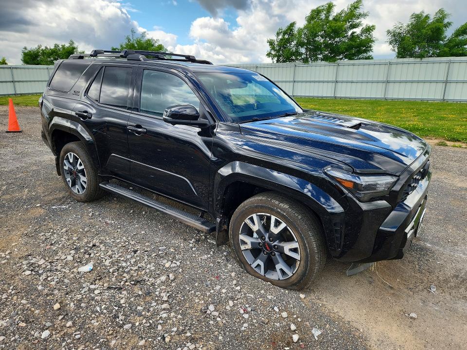 2025 Toyota 4runner VIN JTEVA5BR4S5024024 COPART salvage auction — FRONT END, Wi - Cert Of Title-Claim Paid, sold $38,000 on 2026-07-28 (photo 4)