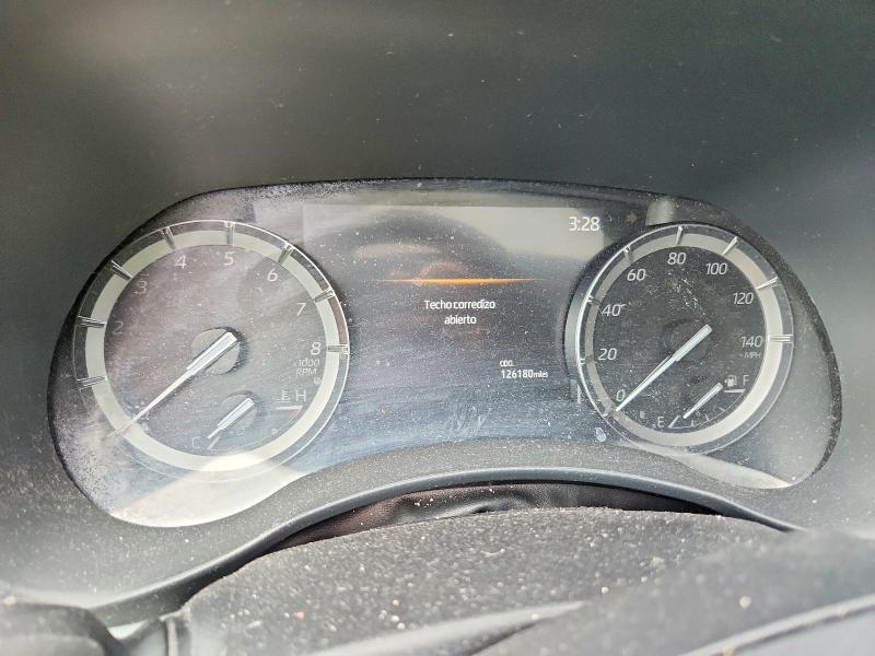 2021 Toyota Highlander VIN 5TDGZRBH2MS547964 COPART salvage auction — MINOR DENT/SCRATCHES, Fl - Certificate Of Title, sold $19,700 on 2026-07-09 (photo 9)