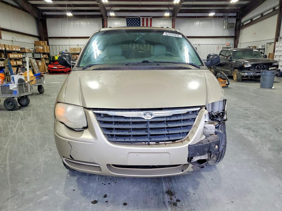 2006 Chrysler Town & country VIN 2A4GP54L56R715862 COPART salvage auction — FRONT END, Sc - Cert Of Title-Salvage, sold $225 on 2026-07-27 (photo 5)