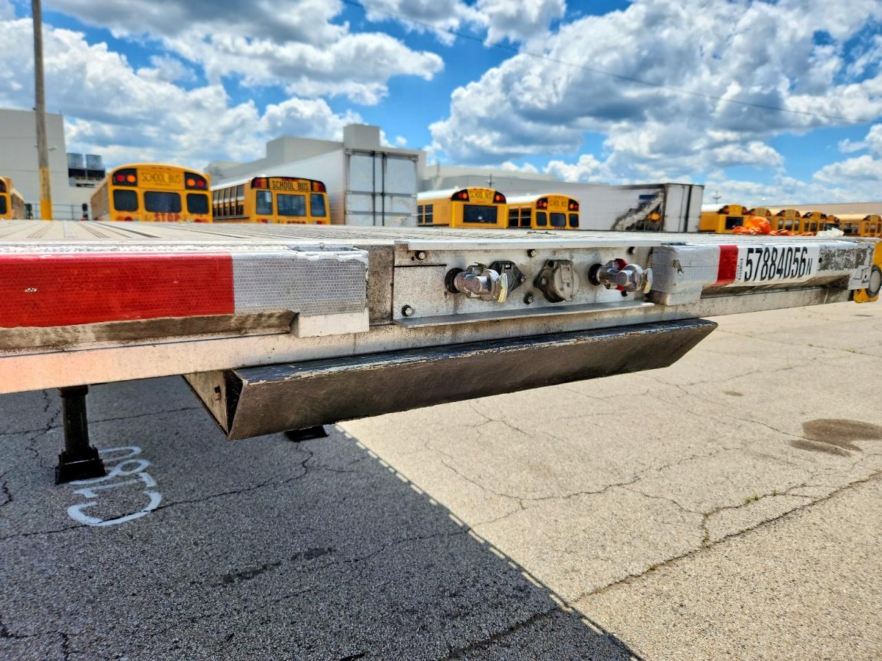 2006 Reitnouer Flatbed Trailer VIN 1RNF48A296R015935 COPART salvage auction — Side, OH - CERT OF TITLE-SALVAGE, sold $6,800 on 2026-07-09 (photo 7)
