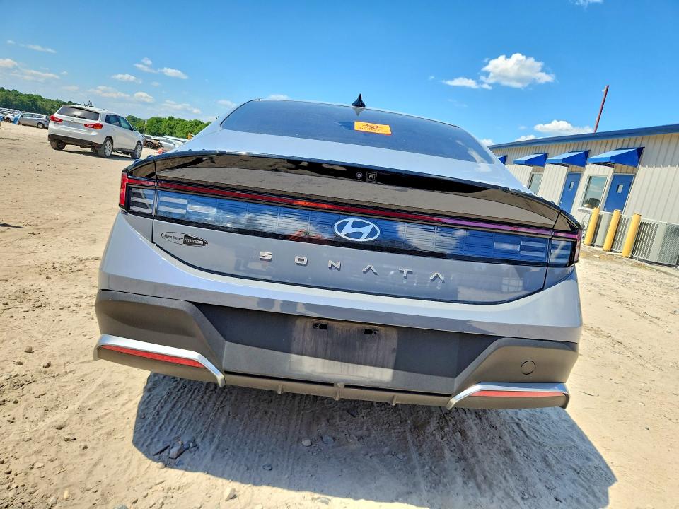 2026 Hyundai Sonata VIN KMHL24JAXTA526913 COPART salvage auction — FRONT END, Fl - Certificate Of Destruction, sold $9,100 on 2026-07-17 (photo 6)
