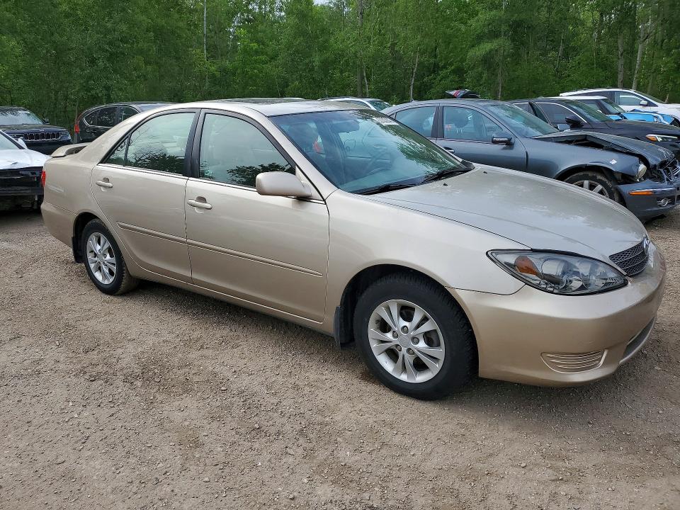 2005 Toyota VIN 4T1BE32K85U635909 COPART salvage auction — SIDE, On - Permit No Brand - Unfit, sold $800 on 2026-07-02 (photo 4)
