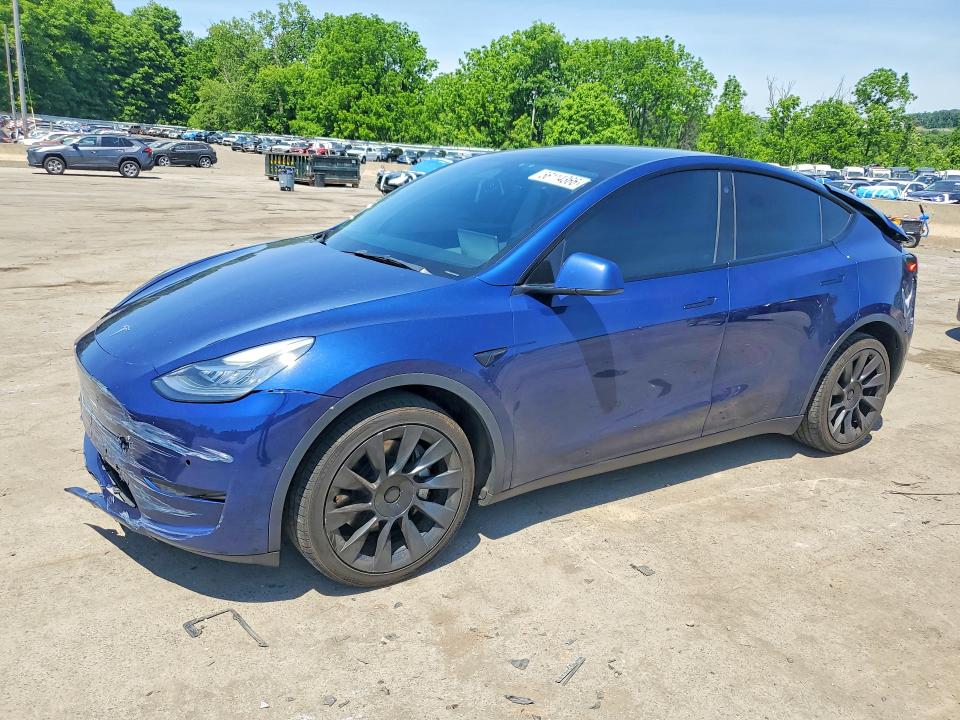2022 Tesla Model y VIN 7SAYGDEE7NF381447 COPART salvage auction — FRONT END, Ny - Mv-37 Statement Of Abnd Veh, sold $8,800 on 2026-07-07 (photo 1)