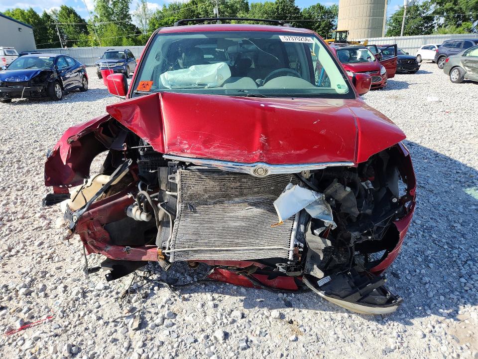 2009 Chrysler Town & country VIN 2A8HR54X49R607432 COPART salvage auction — FRONT END, MI - CERTIFICATE OF TITLE, sold $275 on 2026-07-02 (photo 5)