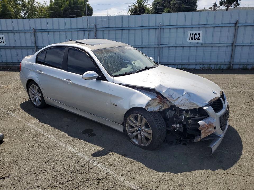 2007 BMW 3 series VIN WBAVC53567FZ70182 COPART salvage auction — FRONT END, CA - SALVAGE CERTIFICATE, sold $350 on 2026-07-17 (photo 4)