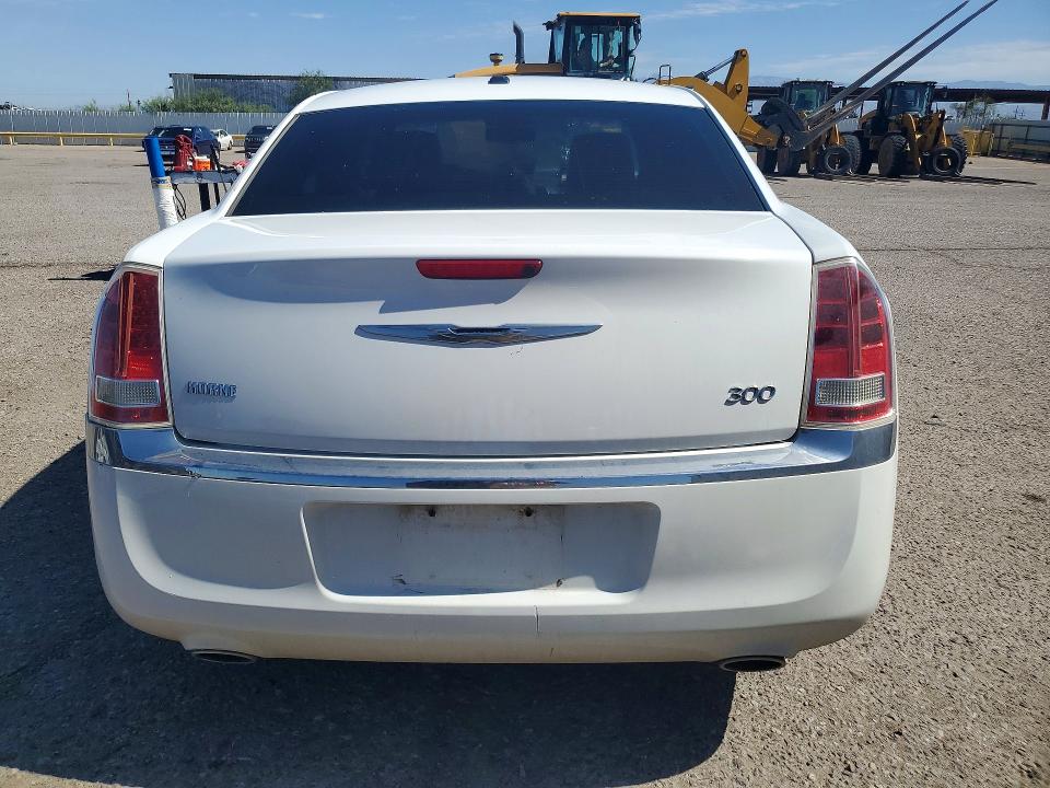 2014 Chrysler 300 VIN 2C3CCAAG3EH243721 COPART salvage auction — FRONT END, Az - Cert Of Title - Salvage, sold $775 on 2026-07-31 (photo 6)
