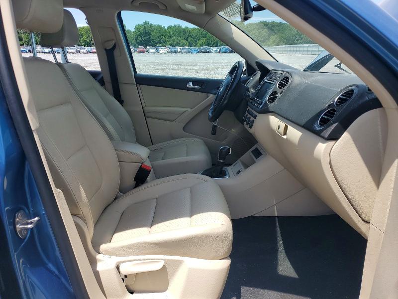 2017 Volkswagen Tiguan VIN WVGBV7AX6HK027360 COPART salvage auction — SIDE, NC - SALVAGE CERTIFICATE OF TITLE, sold $600 on 2026-08-12 (photo 7)
