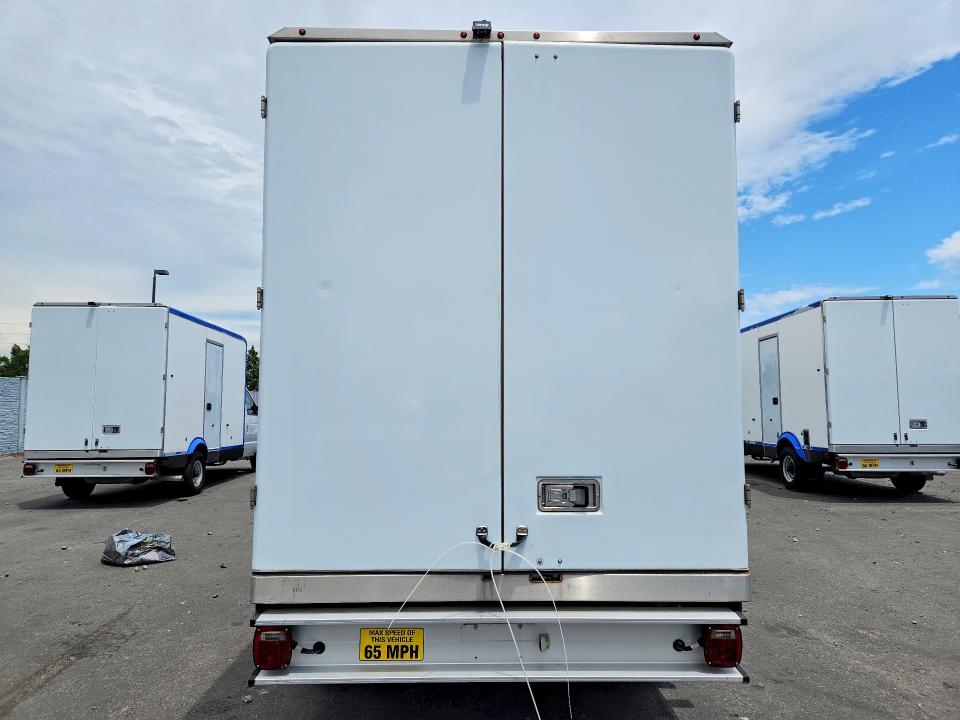 2023 Ford E-350 VIN 1FDWE3FKXPDD14758 COPART salvage auction — MINOR DENT/SCRATCHES, Fl - Certificate Of Title, sold $11,500 on 2026-07-29 (photo 6)
