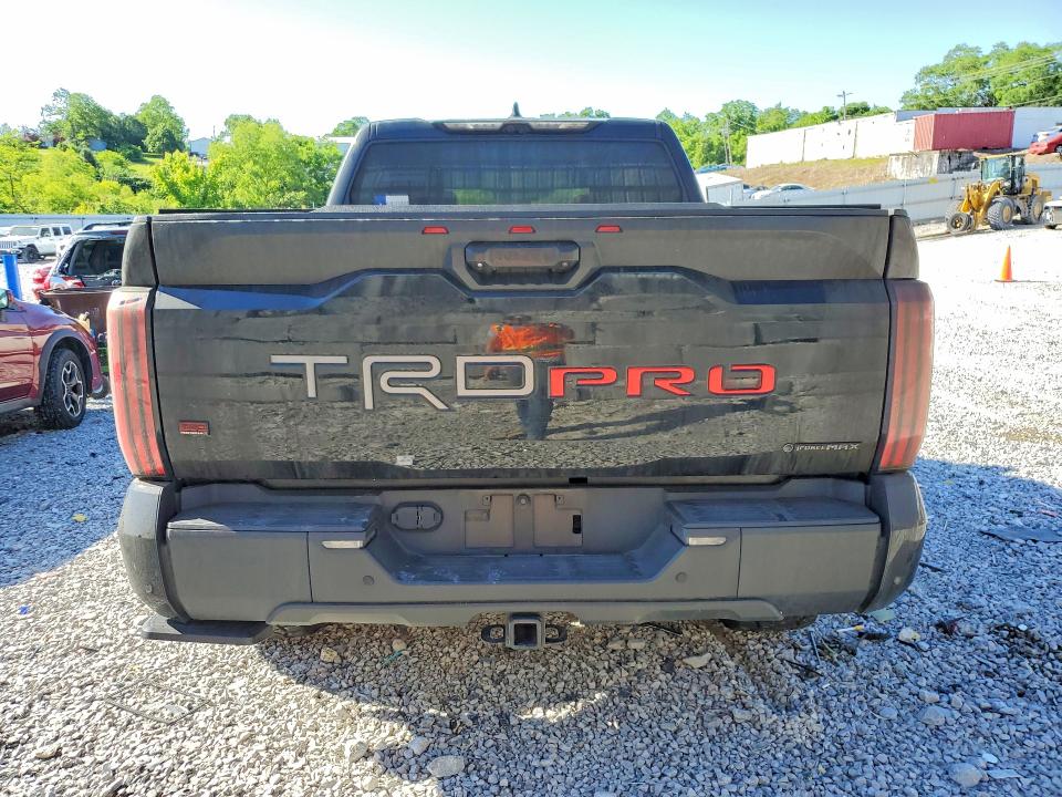 2025 Toyota Tundra VIN 5TFPC5DBXSX093425 COPART salvage auction — BURN, TX - SALVAGE VEHICLE TITLE, sold $47,500 on 2026-08-21 (photo 6)