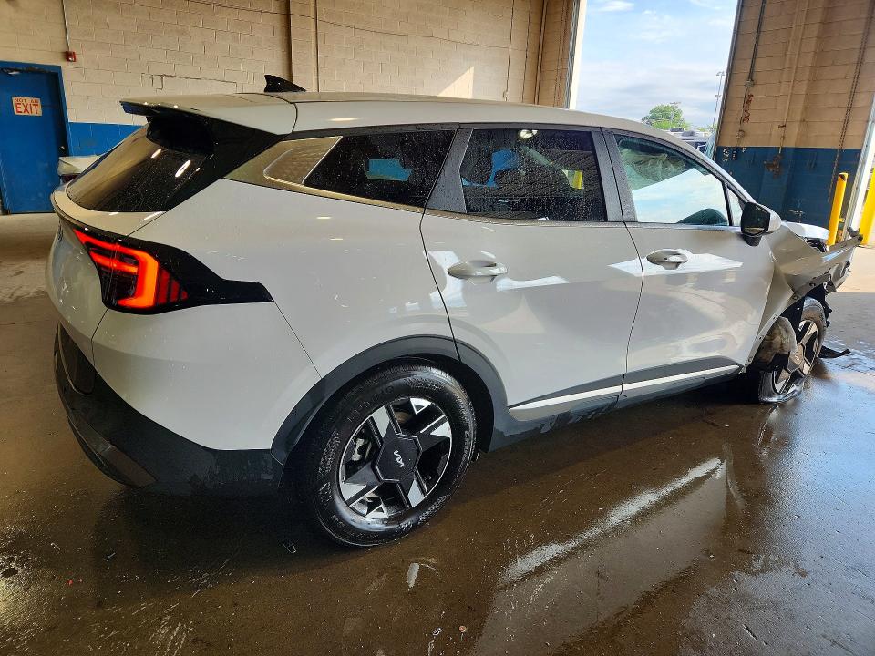 2026 Kia Sportage VIN 5XYK23DF2TG356029 COPART salvage auction — FRONT END, MI - SCRAP CERTIFICATE OF TITLE, sold $8,700 on 2026-07-27 (photo 3)