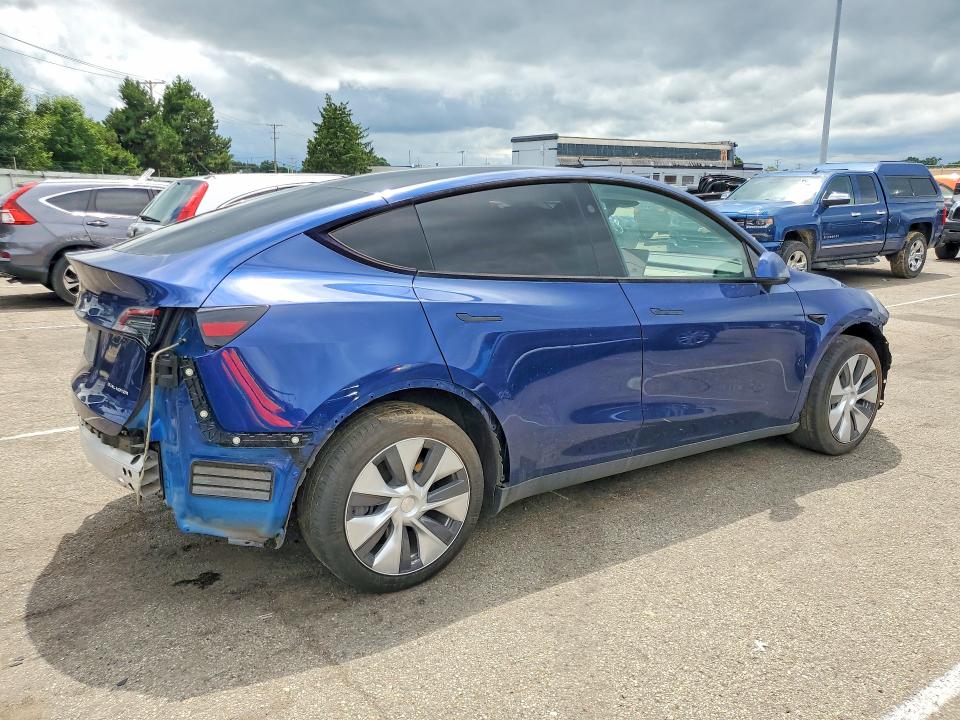 2024 Tesla Model y VIN 7SAYGDEE2RF983601 COPART salvage auction — SIDE, OH - CERT OF TITLE-SALVAGE, sold $7,100 on 2026-07-22 (photo 3)