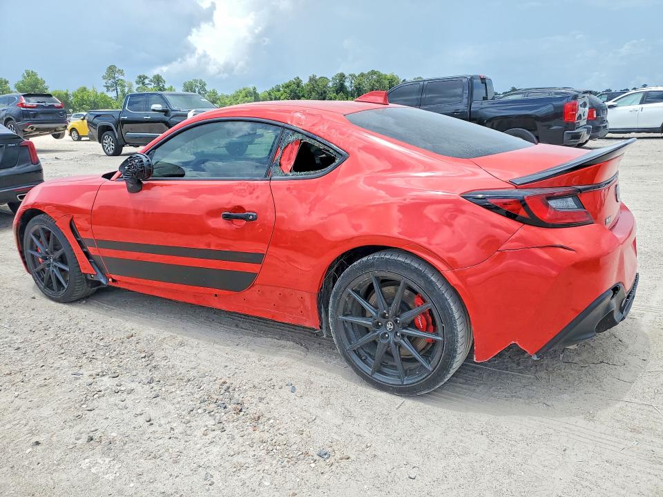 2024 Toyota Gr 86 VIN JF1ZNBM12R9751638 COPART salvage auction — REAR END, LA - CERT OF TITLE-SALVAGE, sold $14,400 on 2026-07-28 (photo 2)
