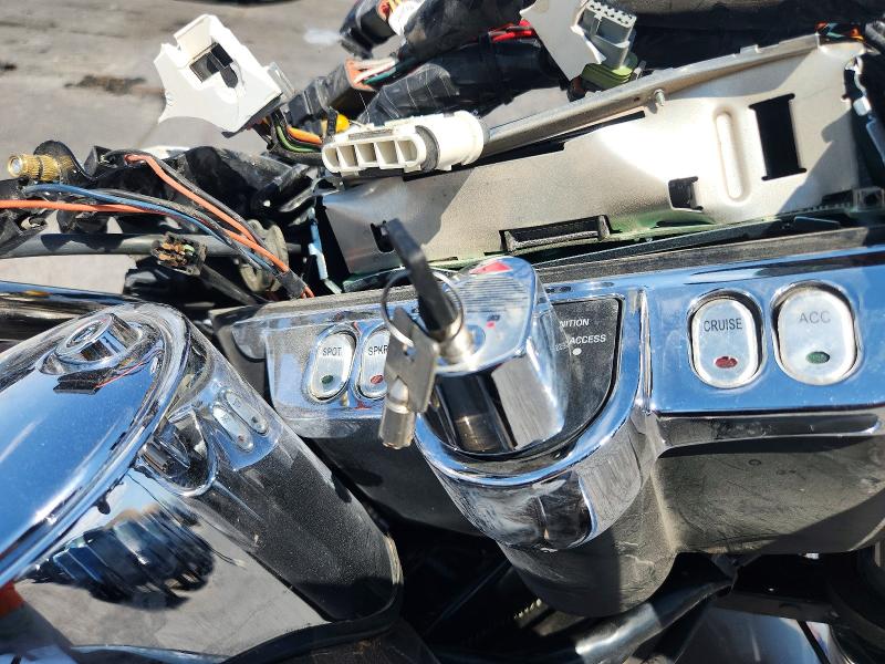 2004 Harley-davidson Flhtcui VIN 1HD1FCW134Y613367 COPART salvage auction — STRIPPED, Nv - Certificate Of Title, sold $350 on 2026-07-09 (photo 8)