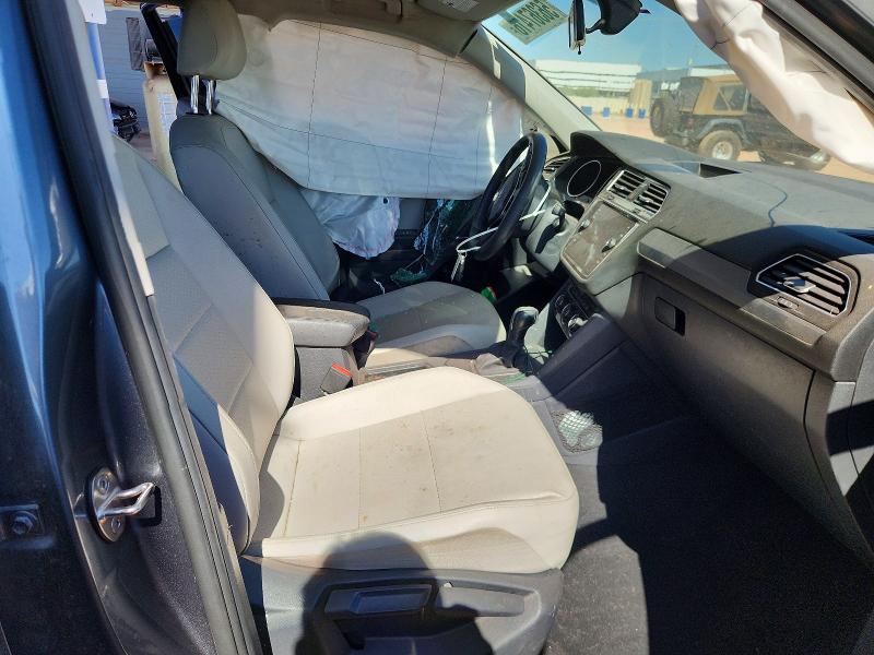 2020 Volkswagen Tiguan VIN 3VV3B7AX4LM122603 COPART salvage auction — SIDE, Az - Cert Of Title - Salvage, sold $2,900 on 2026-07-02 (photo 7)