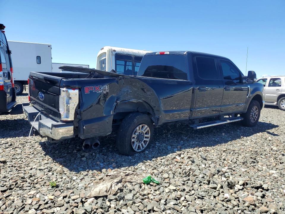 2018 Ford F-350 super duty VIN 1FT8W3BT2JEB45507 COPART salvage auction — SIDE, Nv - Dis/Dlr/Exp Only Salvage Title, sold $8,600 on 2026-07-13 (photo 3)