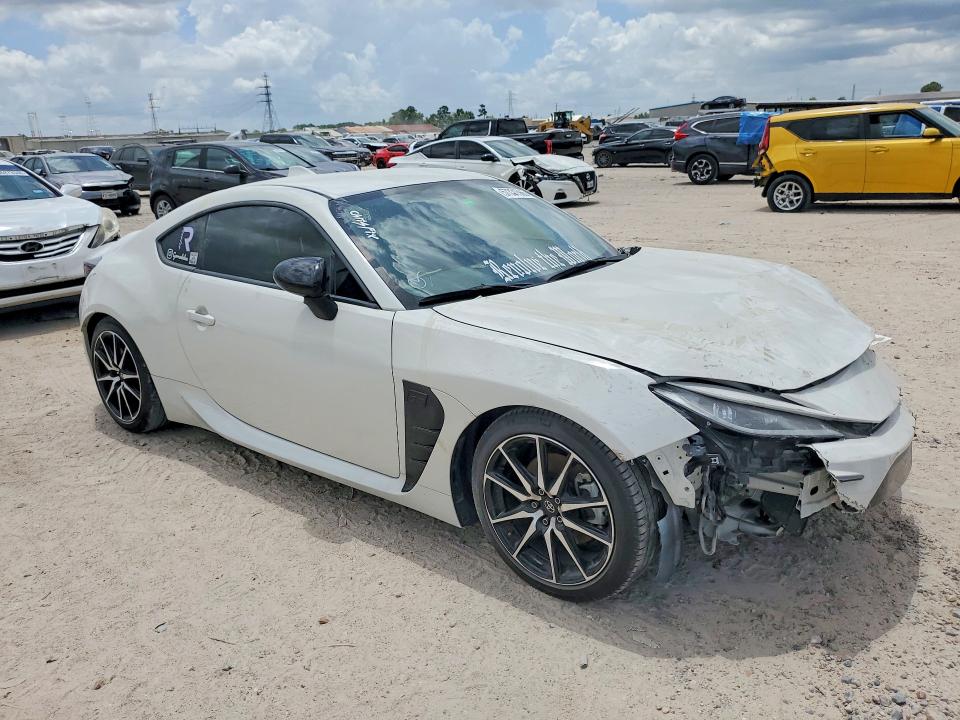 2023 Toyota Gr 86 VIN JF1ZNBB1XP9758286 COPART salvage auction — FRONT END, Fl - Certificate Of Destruction, sold $7,500 on 2026-07-02 (photo 4)