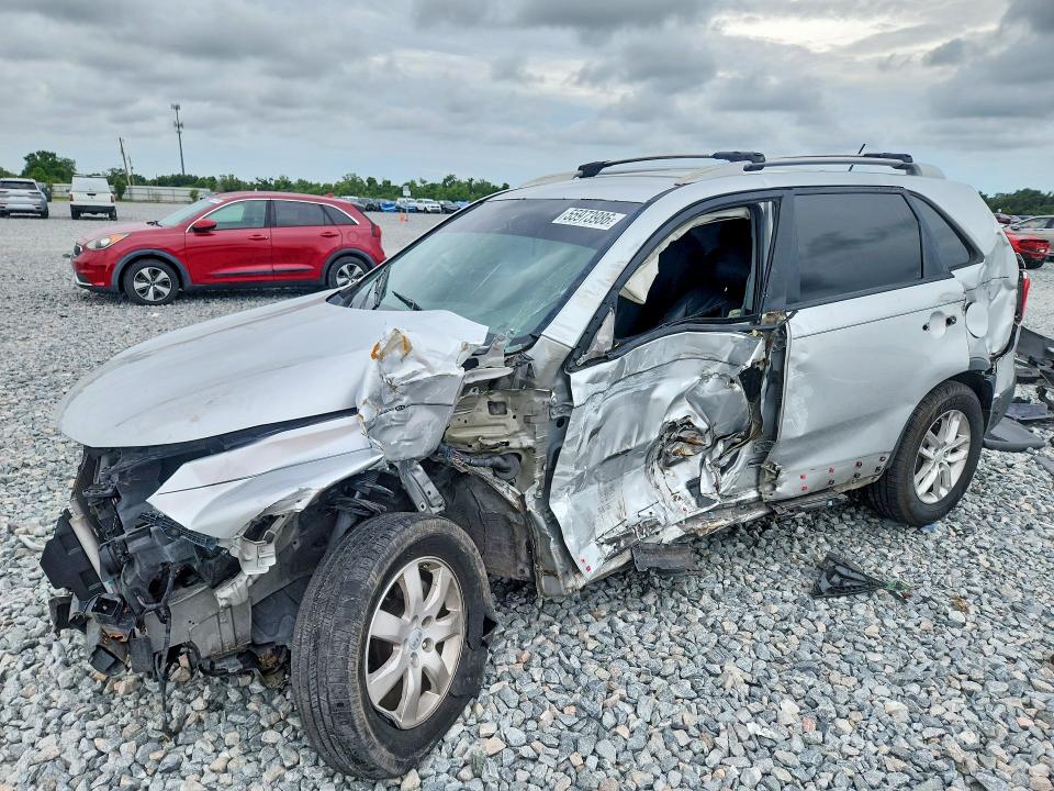 2012 Kia Sorento VIN 5XYKT3A61CG255307 COPART salvage auction — SIDE, Fl - Cert Of Title Slvg Rebuildable, sold $475 on 2026-07-07 (photo 1)