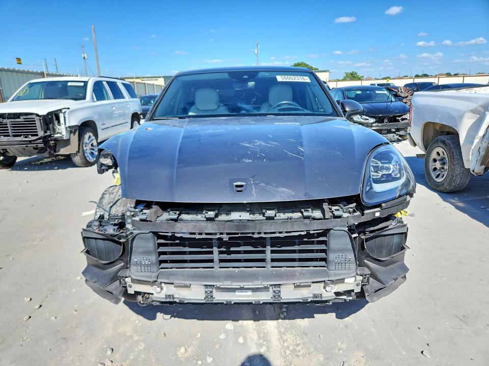 2020 Porsche VIN WP1BE2AY6LDA55137 COPART salvage auction — SIDE, Salvage Title, sold $34,250 on 2026-08-14 (photo 5)